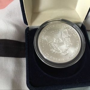 Fine silver Dollar, , year 2000, in velvet case